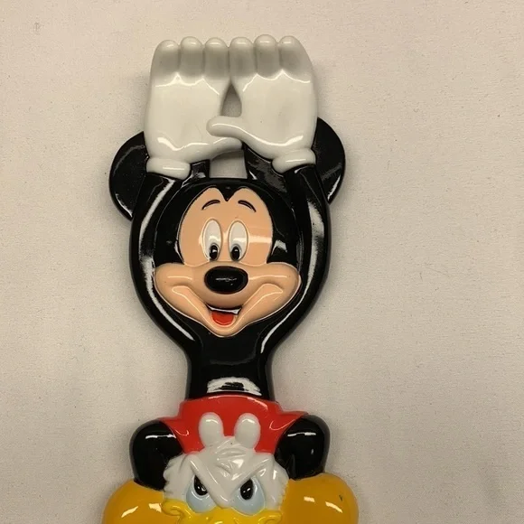 Walt Disney World Back Scratcher Featuring Mickey Donald and Goofy 15” - Picture 4 of 9